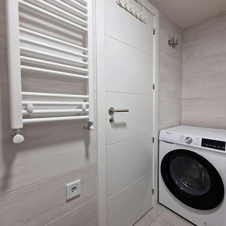 Seco Calle, Precisos Loft Super Equipado Cerca De Metro Pacifico Madrid Exteriör bild