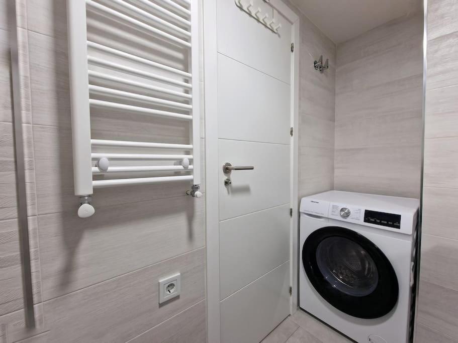 Seco Calle, Precisos Loft Super Equipado Cerca De Metro Pacifico Madrid Exteriör bild