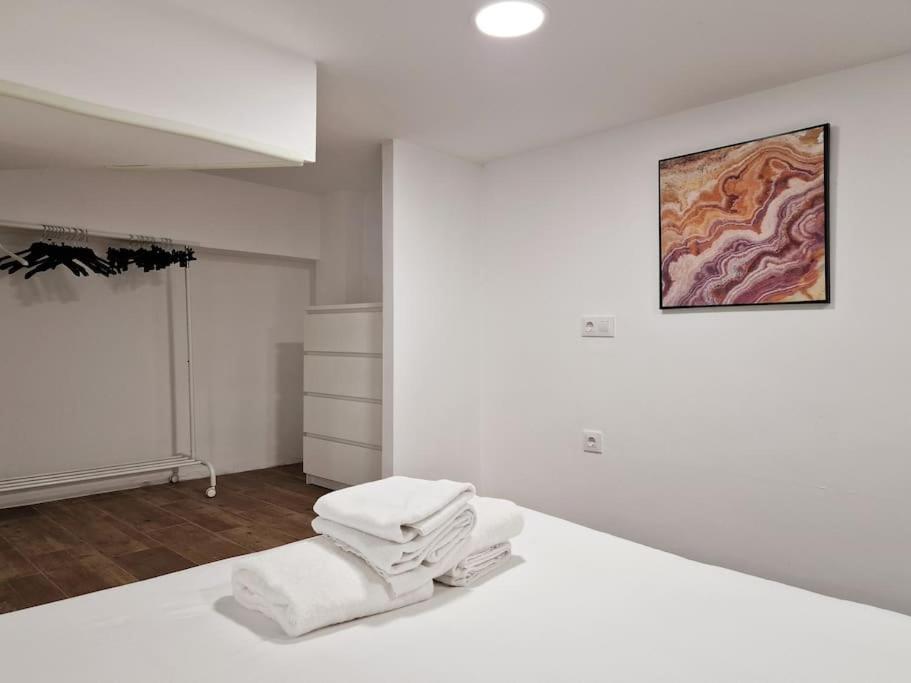 Seco Calle, Precisos Loft Super Equipado Cerca De Metro Pacifico Madrid Exteriör bild