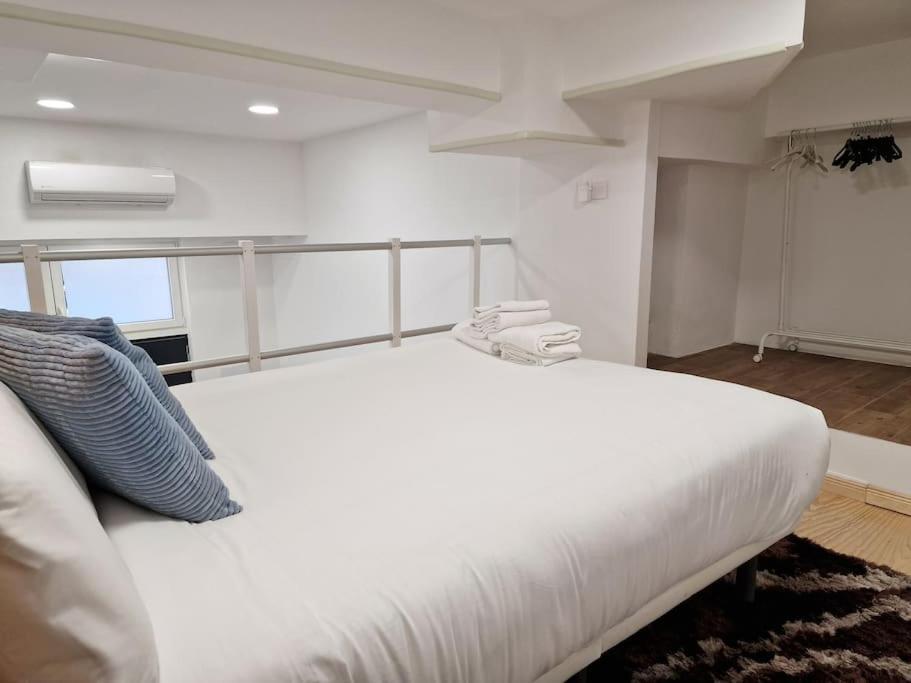Seco Calle, Precisos Loft Super Equipado Cerca De Metro Pacifico Madrid Exteriör bild